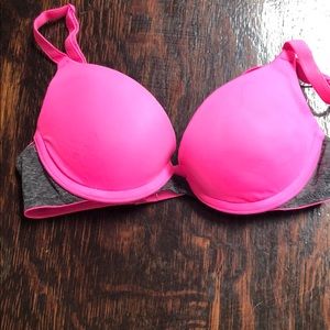 Pink push-up bra. 30a